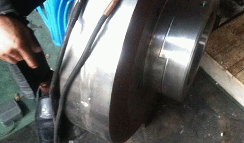 齒輪軸前端軸承套安裝處磨損冷焊維修 齒輪軸前端軸承套安裝處磨損冷焊維修