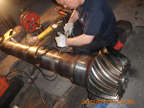 生料立磨減速機&mdash;&mdash;高速軸磨損修復_副本